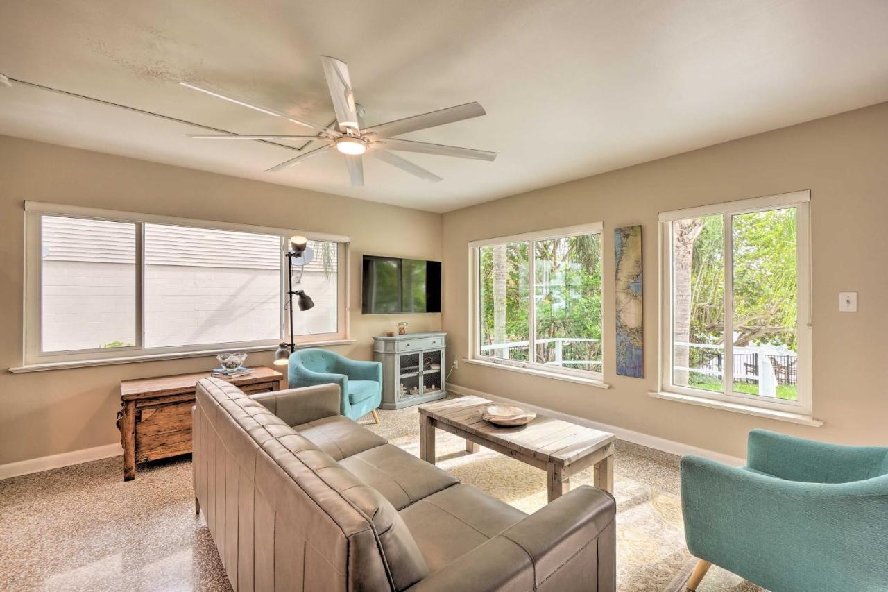 Pet-Friendly Waterfront Home - 2 Mi To Beach! 타폰스프링스 외부 사진